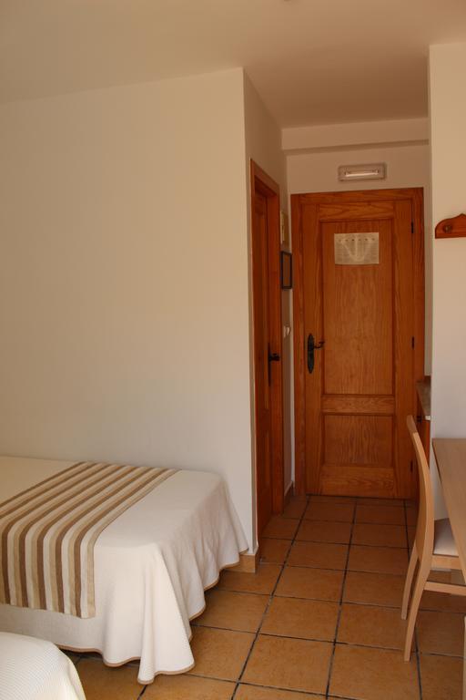 טבארקה Hostal Masin מראה חיצוני תמונה